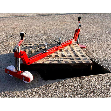 Chinook Manhole Cover Lifter