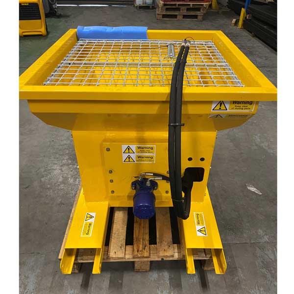 Fork Mounted Hydraulic Salt & Grit Spreader
