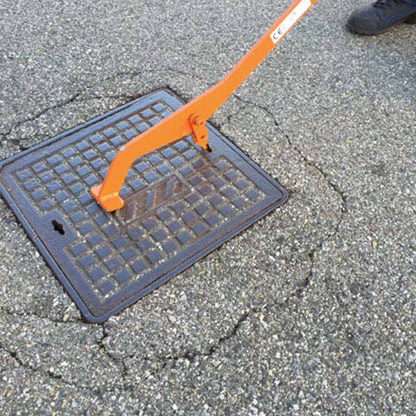 Italifters LB2 Manhole Cover Lifter Lever